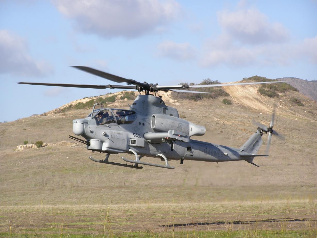 AH-1 Super Cobra Helicopter